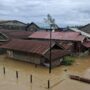 Rumah terendam banjir di Sangatta Selatan, Kabupaten Kutai Timur. Dipotret pada Minggu 26 Januari 2025. (dok: caca/katakaltim)