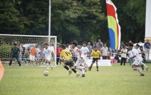 PT KPI Unit Balikpapan sukses menyelenggarakan turnamen sepak bola U-10 dan U-12. Turnamen sepak bola bertajuk “GM RU V Cup 2024” ini berlangsung di Lapangan Merdeka Balikpapan, pada 27-29 Desember 2024. (Dok: hilman/katakaltim.com)