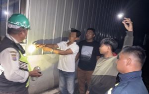 Polsek Sangasanga tangkap tersangka pencuri kabel listrik di PT KFI, Kelurahan Pendingin, Kecamatan Sangasanga, Kabupaten Kutai Kartanegara ini dilakukan pada Selasa (31/12/2024) (dok: Humas Polres Kukar)