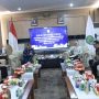 Konferensi Pers Pj Gubernur Kaltim soal persentase PKB dan BBNKB di Ruang VVIP Rumah Jabatan Gubernur Kaltim, Kamis 2 Januari 2025. (dok: Pemprov Kaltim)