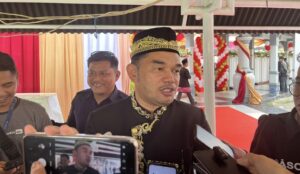 Ketua DPRD Kaltim Hasanuddin Mas’ud saat ditemui awak media di Karang Paci, Samarinda, Kamis 8 Januari 2025 (dok: galang/katakaltim)