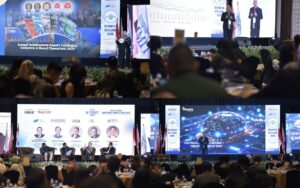 Media Infobrand.id sukses menggelar forum nasional the 5th Infobrand Summit 2025, ajang pertemuan pelaku usaha, akademisi, pengamat ekonomi, dan berbagai asosiasi di Indonesia dalam membahas mengenai peluang dan tantangan bisnis yang akan dihadapi di tahun 2025. (Dok: infobrand.id)