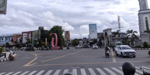 Simpang Lembuswana di Kota Samarinda. Dipotret pada Selasa 21 Januari 2025 (dok: galang/katakaltim)