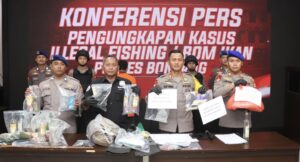 Konferensi Pers Polres Bontang terkait tersangka pengebom ikan pada Jumat 17 Januari 2025 (dok: yub/katakaltim)