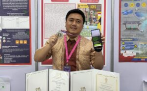 Pemuda Kota Bontang, Rizky Fajar Nugraha, berhasil menyabet medali silver di ajang internasional. (Dok: agu/katakaltim)