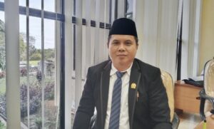 Anggota DPRD Kubar, Adrianus (dok: hadi/katakaltim)