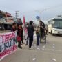 Gerakan Mahasiswa Nasional Indonesia (GMNI) bersama BEM Stiper Kabupaten Kutai Timur (Kutim) menggelar aksi demonstrasi di Simpang 3 Jalan Pendidikan Sangatta, Selasa 18 Februari 2025. (Caca/katakaltim)