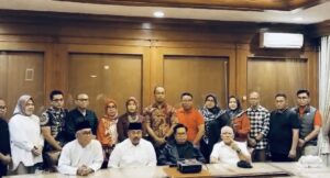 Calon Bupati Kukar Edi Damansyah yang didiskualifikasi oleh Mahkamah Konstitusi di Pilkada Kukar menyampaikan pernyataan legowo menerima keputusan MK (dok: SS)