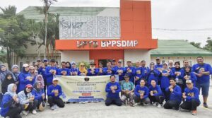 Ikatan Alumni Universitas Brawijaya Kalimantan Timur (IKA UB Kaltim) menyelenggarakan "Fun Walk Session 2 & Wisata Petik Buah Melon" pada Minggu, 23 Februari 2025 di area UPTD BPPSDMP Kaltim, Samarinda. (Dok: agu/katakaltim)