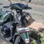 Motor yang ditimpa pohon di di Jalan Cipto Mangunkusumo, Kota Bontang, Selasa 25 Februari 2025 (dok: yub/katakaltim)