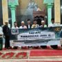 Ketua KPK Kubar, Anggota KAHMI Kubar dan jama'ah setelah safari Ramadan (dok: hadi/katakaltim)
