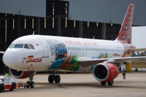 Batik Air membuka rute penerbangan langsung dari Bandar Udara Internasional Halim Perdanakusuma (HLP) Jakarta ke Bandar Udara Internasional Sultan Aji Muhammad Sulaiman (SAMS) Sepinggan, Balikpapan. (Dok: Humas Batik Air)