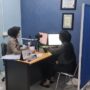 Suasana ruangan pembuatan SIM di Satlantas Polres Kukar. (Dok: akbar/katakaltim).