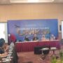 DPMPTSP Balikpapan bekerjasama dengan Dinas Koperasi UMKM dan Perindustrian (DKUMKMP), Kementerian Agama (Kemenag) Balikpapan, BPOM Balikpapan, Inspektorat Balikpapan, serta para pelaku usaha hotel dan perusahaan besar di Balikpapan menggelar kegiatan Evaluasi Forum Kemitraan UMKM beberapa waktu lalu. (dok: hilman/katakaltim)
