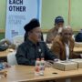 Politisi PKS, Saeful Rizal (tengah memakai peci hitam) saat menyampaikan ceramahnya di hadapan pihak PT KNI, Senin 21 April 2025 (dok: agu/katakaltim)