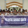 Satlantas Polres Kutai Kartanegara (Kukar) menggelar program Polisi Sahabat Santri (Polsantri) di Desa Bangun Rejo, Kecamatan Tenggarong, Senin (28/4/2025). (dok: akbar/katakaltim)