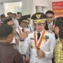 Wamendagri Bima Arya Sugiarto, meninjau langsung pelaksanaan program pemeriksaan kesehatan gratis di Puskesmas Gunung Bahagia, Balikpapan, Jumat (25/4/2025) (Dok: hlm/katakaltim)