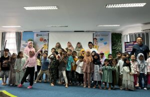 Peserta Read Aloud dan Bookish Play yang diselenggarakan DPK Kota Bontang, Sabtu 3 Mei 2025. (dok: caca/katakaltim)