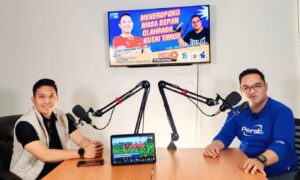 Ketua Pansus Raperda Keolahragaan Kutim, Pandi Widiarto, dalam podcast yang diselenggarakan Pemdu Kutim Hebat (dok: caca/katakaltim)