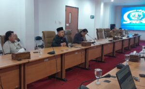 Rapat Komisi A DPRD Bontang bersama Dinas Kesehatan Kota Bontang (dok:caca/katakaltim)