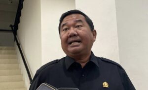 Wakil Ketua DPRD Kaltim, Ekti Imanuel saat ditemui awak media (dok: db/katakaltim)