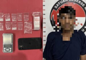 Barang bukti serta tersangka yang diamankan Polres Berau di Tanjung Redeb (dok: Asrin/katakaltim)