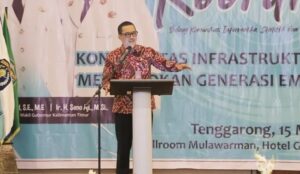 Kepala Diskominfo Kaltim, Muhammad Faisal saat Rapat Koordinasi (Rakor) Bidang Komunikasi, Informasi, Statistik dan Persandian se-Kaltim Tahun 2025, bertempat di Ballroom Mulawarman, Hotel Grand Elty Singgasana Tenggarong, Kamis (15/5/2025). (Dok: Pemprovkaltim)