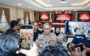 Kabid Humas Polda Kaltim Kombes Pol Yuliyanto saat ditemui awak media di Mako Polda Kaltim, Jumat 16 Mei 2025 (dok: Polda Kaltim)