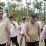 Menteri Perumahan dan Kawasan Permukiman (PKP), Maruarar Sirait (kiri) meninjau beberapa pekerjaan pembangunan di Ibu Kota Negara (IKN), Sabtu (17/5/2025). (Dok: Otorita IKN)
