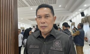 Anggota DPRD Kaltim, Agus Aras, saat ditemui di Bontang, Senin 19 Mei 2025 (dok: agu/katakaltim)
