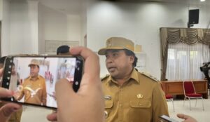 Wakil Wali Kota Bontang, Agus Haris, ditemui awak media setelah Musrenbang RPJMD Bontang di Pendopo Wali Kota Bontang, Senin 19 Mei 2025 (dok: Agu/katakaltim)