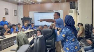 Rapat Dengar Pendapat (RDP) DPRD Kota Balikpapan bersama perwakilan PT Pertamina Patra Niaga Regional Kalimantan dengan agenda kelangkaan BBM jenis Pertamax (Dok: hlm/katakaltim)