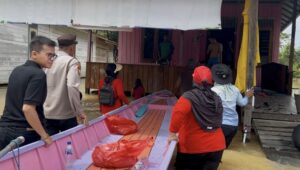 Banjir di Muara Wahau, Kutim, Rabu 21 Mei 2025 (dok: Polsek Muara Wahau)