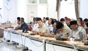 Yassier Arafat saat memberi saran dalam Musrenbang RPJMD Kota Bontang, Senin 19 Mei 2025 (dok: Agu/katakaltim)
