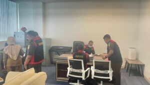 Kejaksaan Tinggi Kalimantan Timur (Kejati Kaltim) menggeledah Kantor Dinas Pemuda dan Olahraga (Dispora) Provinsi Kaltim pada Senin (26/05/2025).
