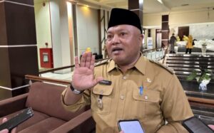 Wakil Bupati Berau, Gamalis, saat ditemui awak media usai menggelar rapat penanganan banjir di Segah, Senin 27 Mei 2025 (dok: rin/katakaltim)