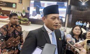 Wakil Gubernur Kaltim, Seno Aji, saat ditemui usai mengikuti Rapat Paripurna di kantor DPRD Kaltim, Rabu (28/5/2025) (dok: ali/katakaltim)