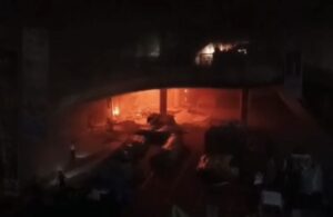 Kebakaran di Big Mall Samarinda, Selasa 3 Juni 2025 sekitar pukul 00:01 WITA (dok: relawan)
