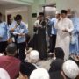 Gubernur Kaltim, Rudy Mas’ud, bersama Wali Kota Balikpapan Rahmad Mas'ud menyempatkan diri mengunjungi jamaah haji Kloter I Asal Kota Balikpapan di Hotel Al Baith Al Mansoury, Selasa (3/6/2025) pagi waktu Arab Saudi. (Dok: jemaah haji)