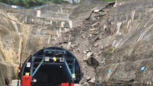 Proyek andalan Pemkot Samarinda longsor akibat hujan deras yang mengguyur kota pada 12 Mei 2025 (dok: PUPR Samarinda)