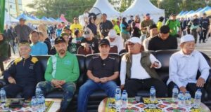 Ketua DPRD Kota Samarinda, Helmi Abdullah (tengah) hadir dalam peringatan Hari Lahir (Harlah) Nahdlatul Ulama (NU) ke-102. (Dok: pribadi)