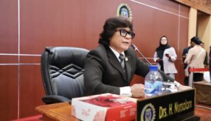 Legislator Kota Bontang, Nursalam saat menyampaikan kritikan ke Pemkot Bontang (dok: Humas DPRD Bontang)