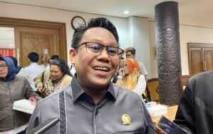 Legislator Samarinda, Samri Shaputra, geram atas tindakan penyebaran data KTP wartawan oleh akun anonim.