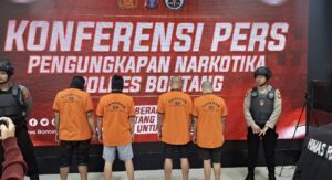 Polres Bontang gelar konferensi pers pengungkapan kasus narkoba, Senin 23 Juni 2025 di Mako Polres Bontang (dok: Salsabila/katakaltim)