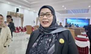 Wakil Ketua DPRD Bontang, Siti Yara, saat ditemui usai menggelar rapat paripurna di pendopo Wali Kota (dok: Ayub/katakaltim)