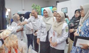 Dinas Kebudayaan dan Pariwisata Kabupaten Berau bekerja sama Yayasan Konservasi Alam Nusantara (YKAN) menyelenggarakan Talkshow dan Mini Expo, Rabu 25 Juni 2025. (Dok: Kominfo Berau)